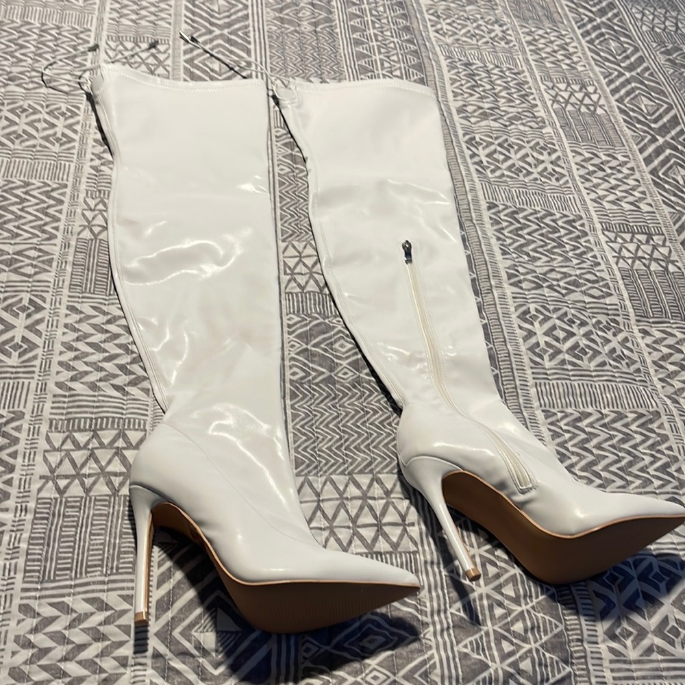 Thigh high boots white make offer new NEVER used